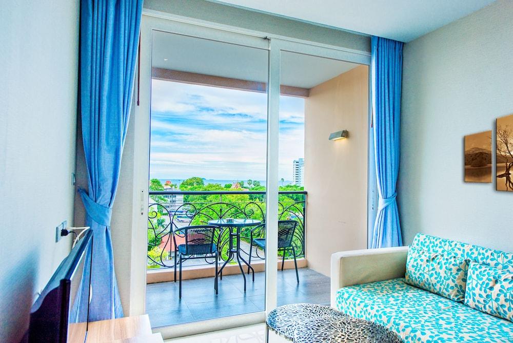 Atlantis Condo Resort Jomtien Beach Exteriör bild