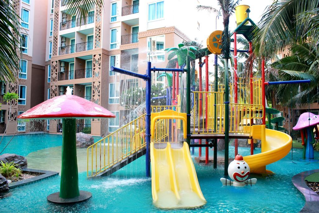 Atlantis Condo Resort Jomtien Beach Rum bild