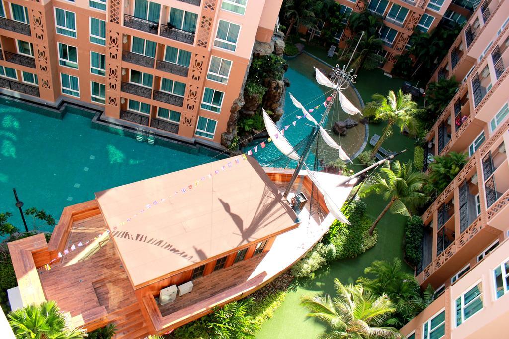 Atlantis Condo Resort Jomtien Beach Rum bild