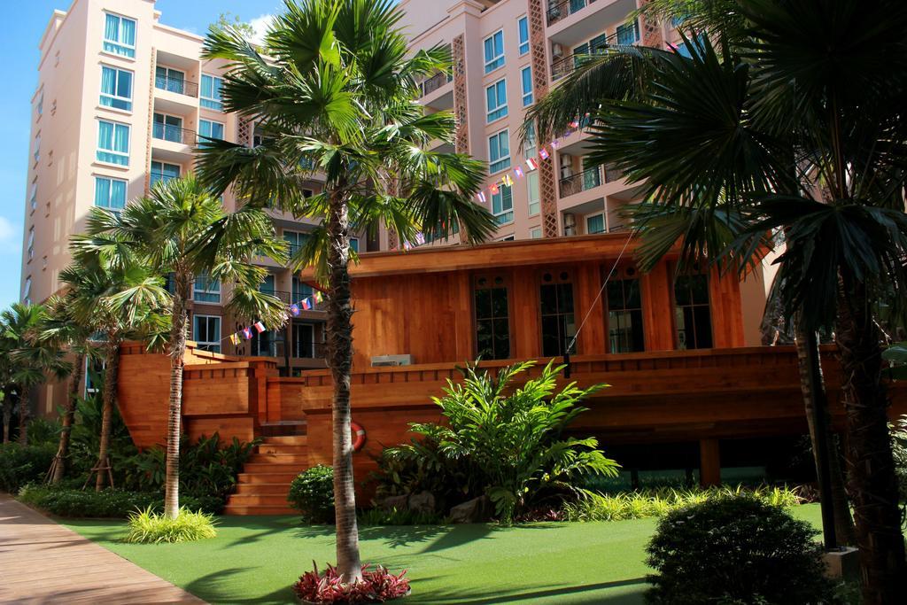 Atlantis Condo Resort Jomtien Beach Rum bild