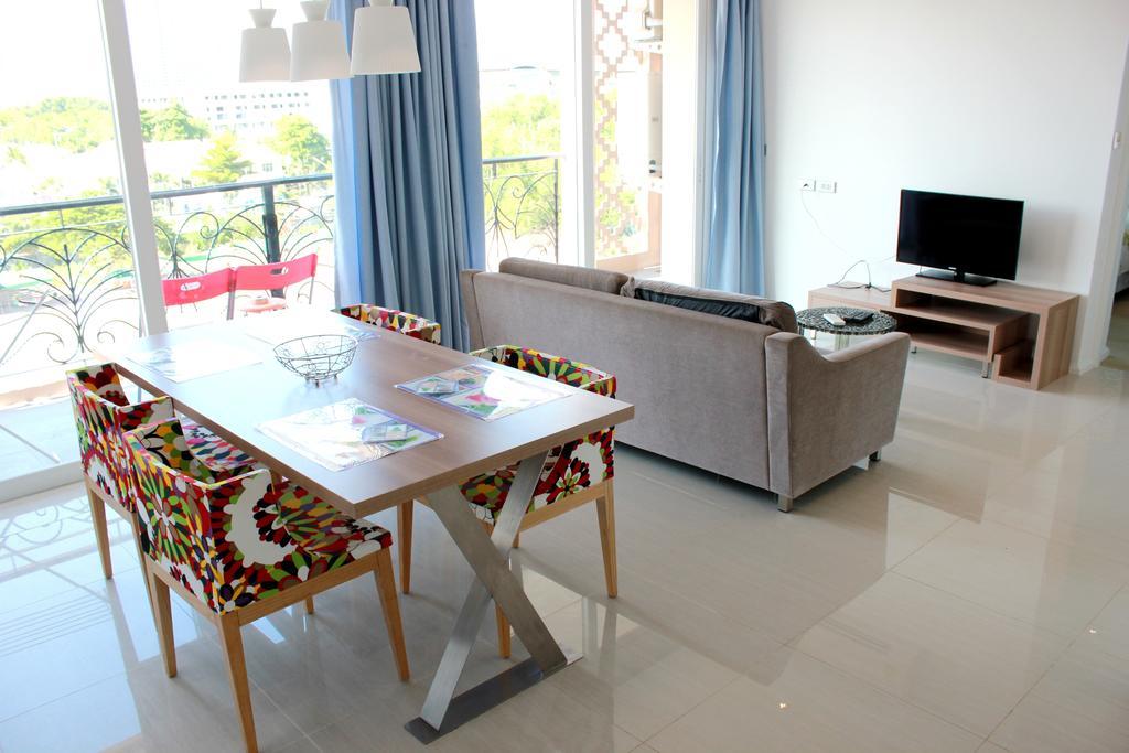 Atlantis Condo Resort Jomtien Beach Rum bild
