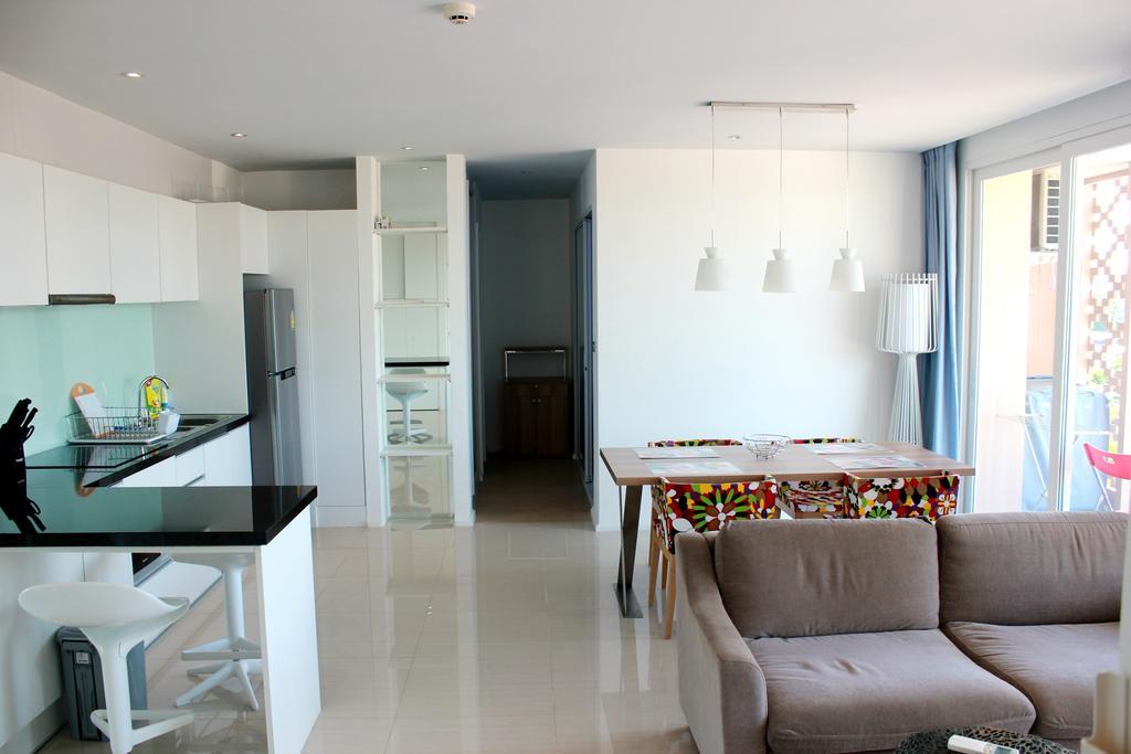 Atlantis Condo Resort Jomtien Beach Rum bild