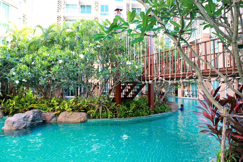 Atlantis Condo Resort Jomtien Beach Rum bild