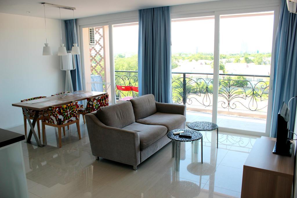 Atlantis Condo Resort Jomtien Beach Rum bild